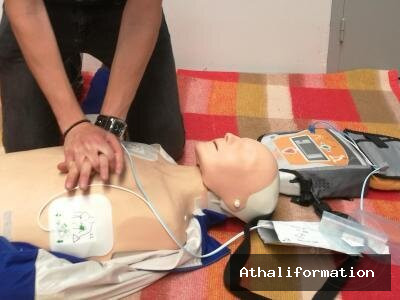 Initiation au défibrilateur